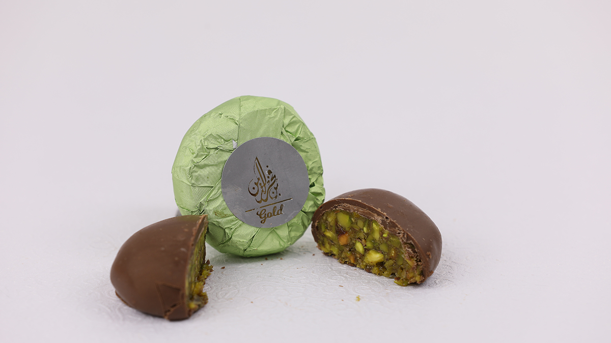 gold chocolate pistachio cream